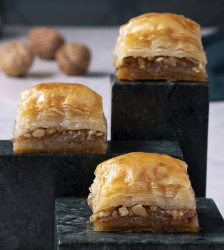 بقلاوة بالجوز من كاراكوي غولوأوغلو - 1كغ