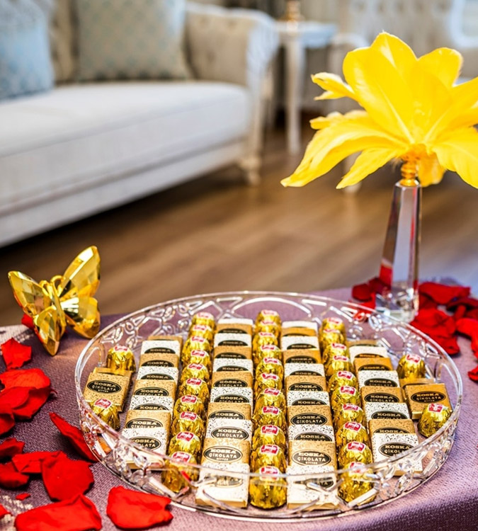 صينية تقديم القهوة دائرية شفافة