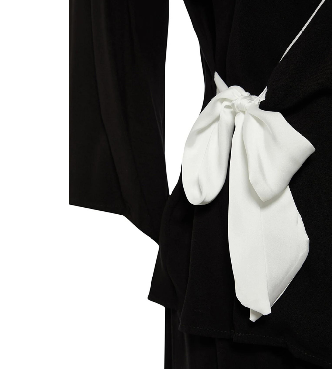 Women's black pajamas