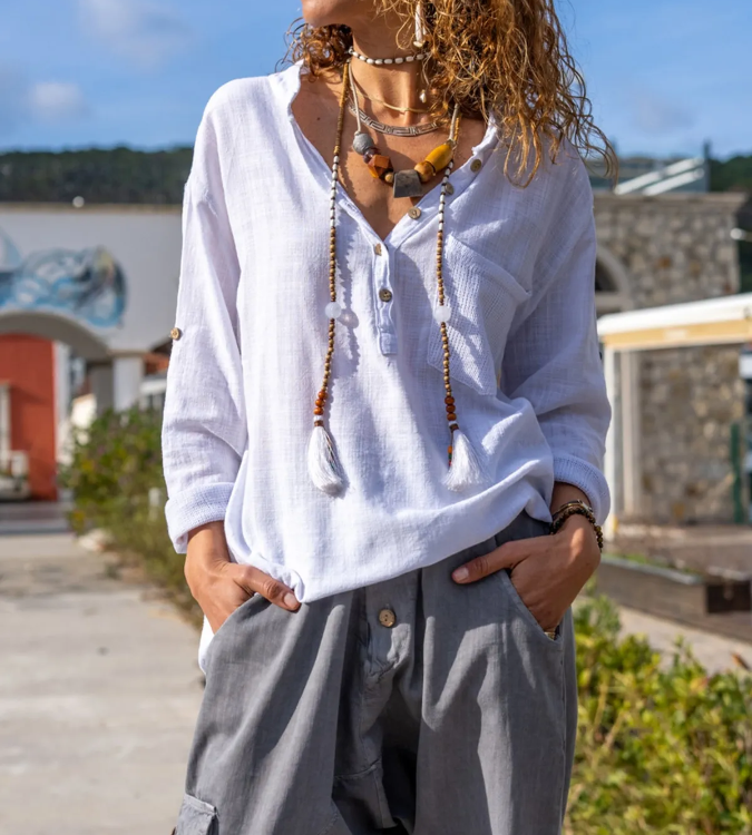 بلوزة نسائية من الكتان