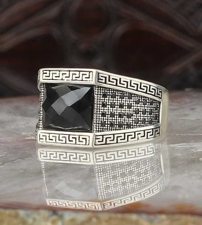 خاتم فضة عيار 925 رجالي بتصميم حجر الزركون